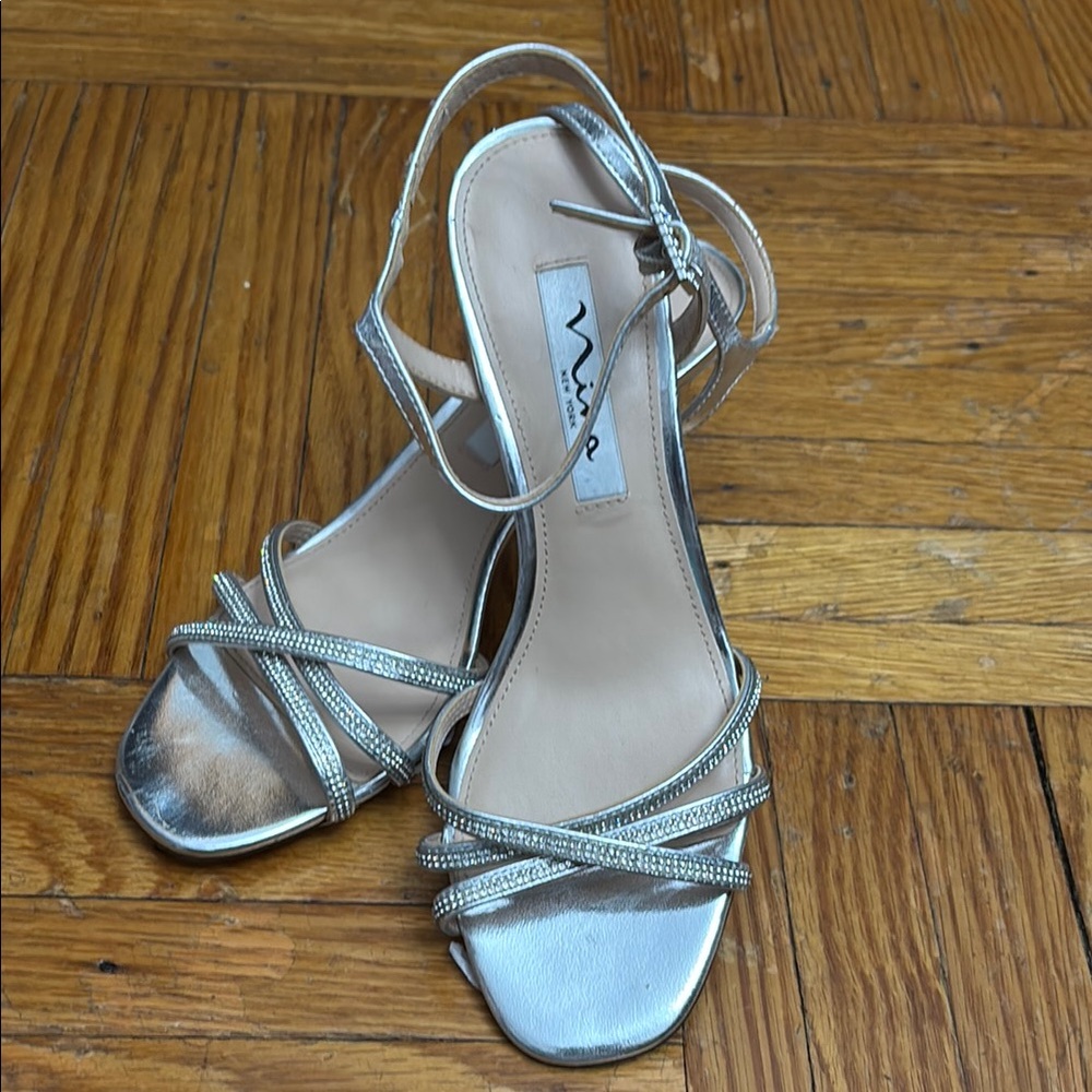 Nina Women's Silver Strappy Sandals
